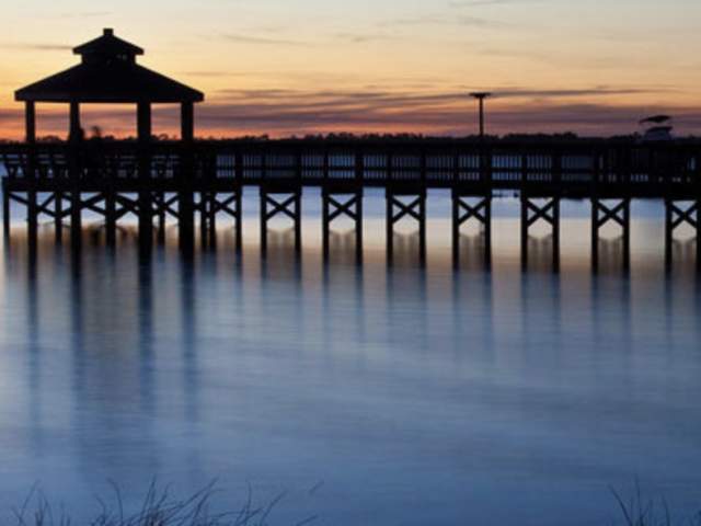 Explore the Outer Banks of North Carolina On Foot: A Trail Guide