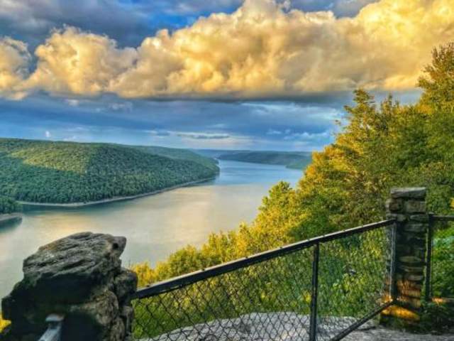 jakes rocks trail overlook