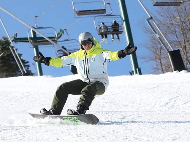 Snowboarding seven springs