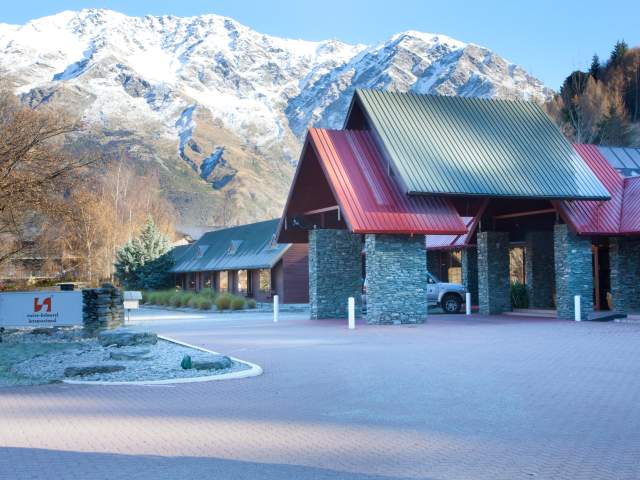 Swiss-Belresort Coronet Peak