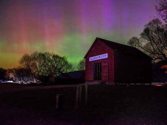 The Glenorchy Red Shed under the light of the Southern Lights / Aurora Australis