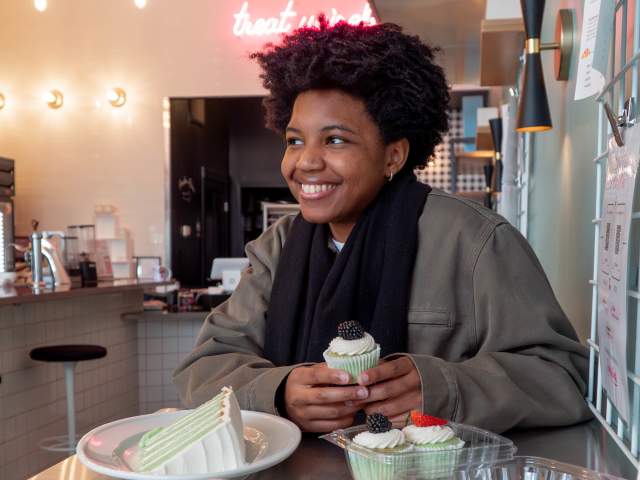 Inside Shcarolina’s Cakes Bakery
