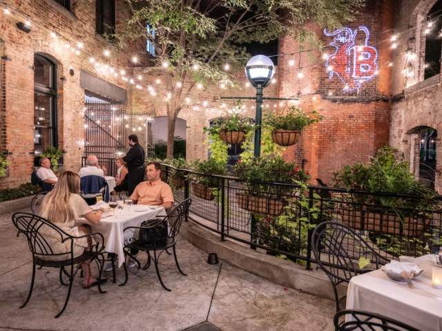 Bookbinder's Seafood and Steakhouse