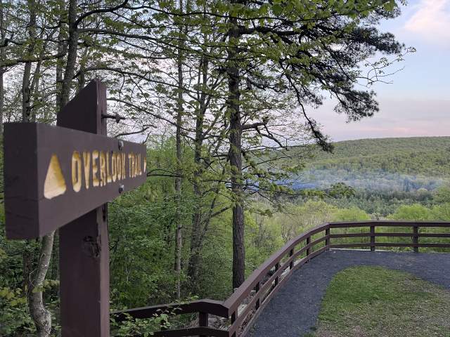 Spring Overlook Trail