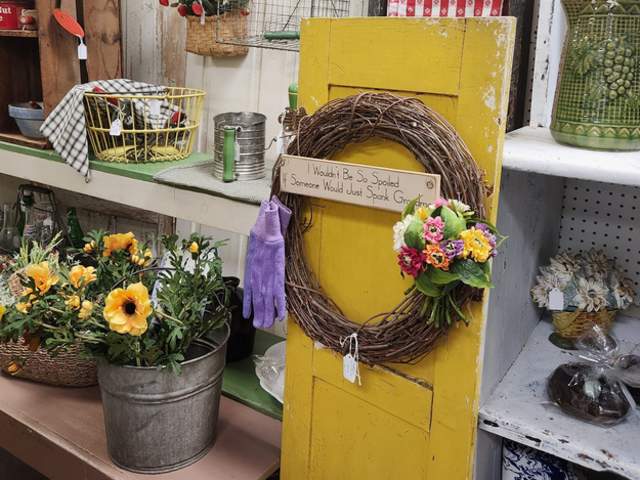 Lewisburg Antiques