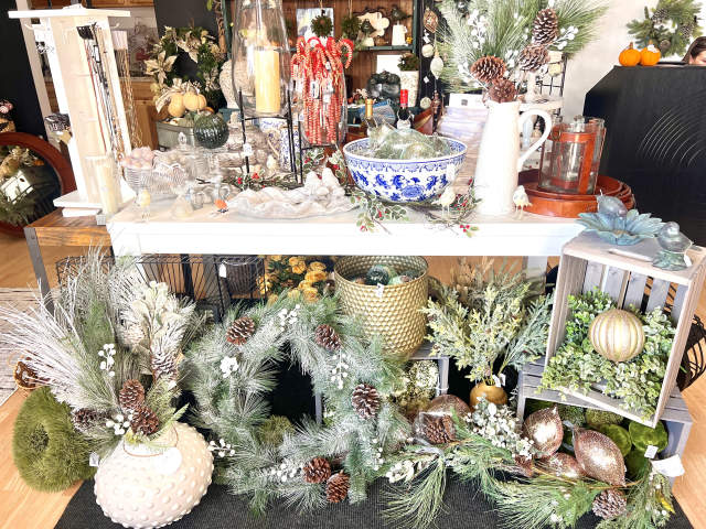 Birdie's Christmas shopping