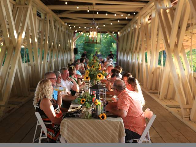 Dine on Pottersburg Bridge