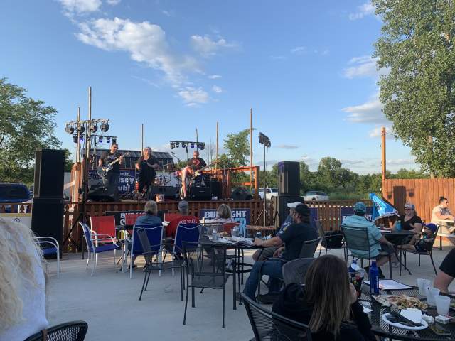 Ramsey's Parkway Pizza and Pub in Marysville Ohio 
Live Music on the patio