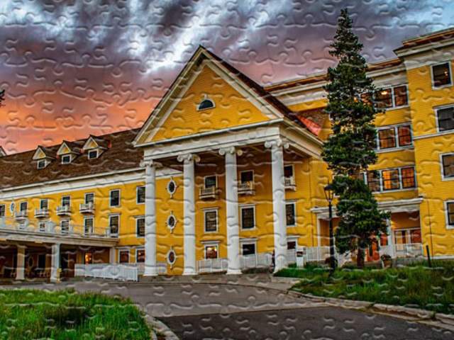Lake Yellowstone Hotel puzzle