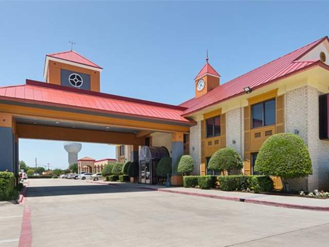 Red Roof Inn & Suites Addison