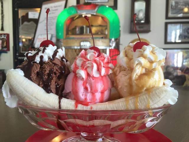 Mike's Old Fashioned Soda Fountain
