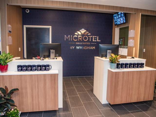 Microtel Inn & Suites