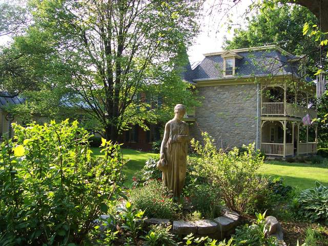 Fallen Tree Farm B & B