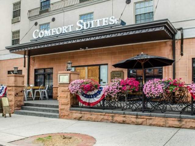 Comfort Suites Downtown Carlisle