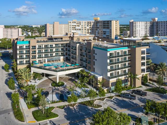 HOME2 SUITES by HILTON POMPANO BEACH PIER