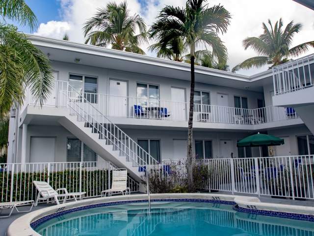 SUMMERLAND SUITES