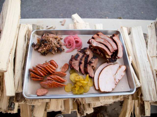 Bark & Barrel BBQ Stovehouse
