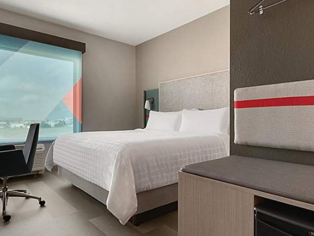 avid hotel Madison/Huntsville West