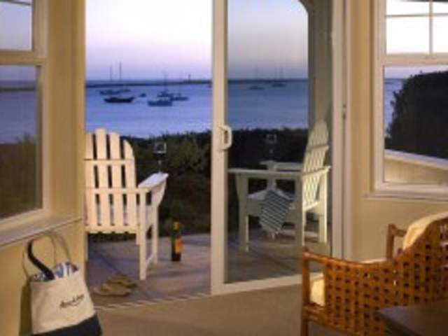 Beach House Hotel