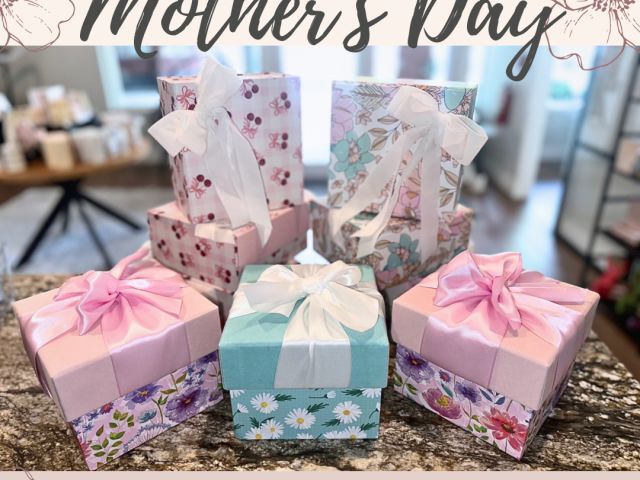 🌼 𝐂𝐞𝐥𝐞𝐛𝐫𝐚𝐭𝐞 𝐌𝐨𝐦 𝐀𝐥𝐥 𝐌𝐚𝐲 𝐋𝐨𝐧𝐠! 🌸