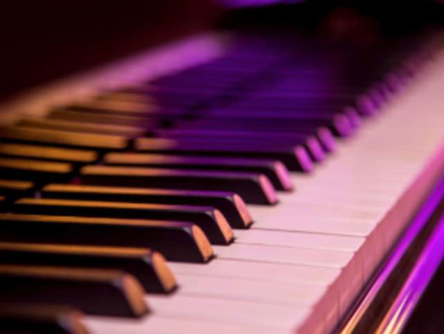 Photo of a piano keyboard
