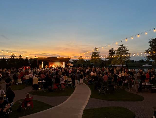 Photo of patrons at County Heritage Winery