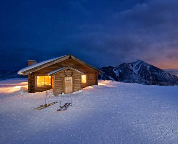 6 Can't-Miss Christmas Activities in Utah Valley - Skiing