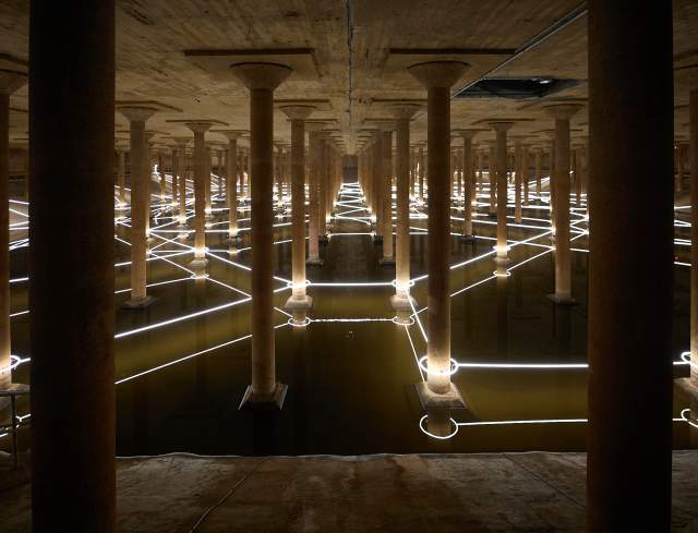 713 Day at the Cistern