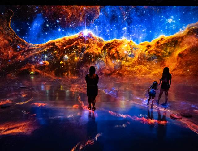 ARTECHOUSE presents Time & Space
