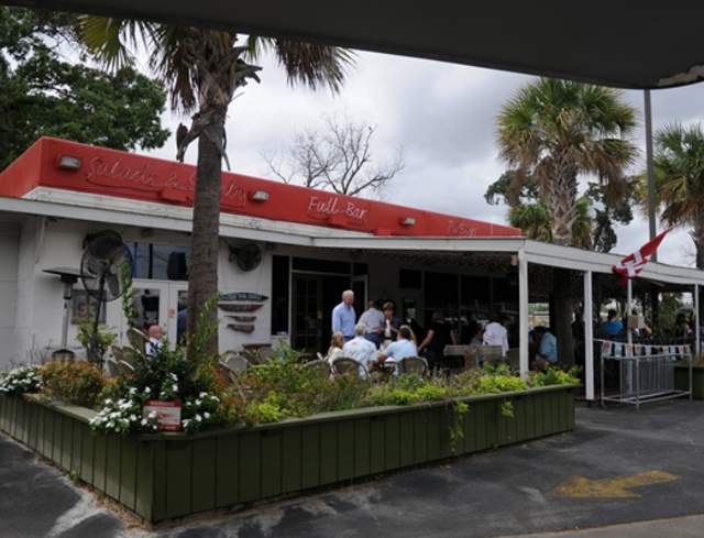 BB's Tex-Orleans Heights