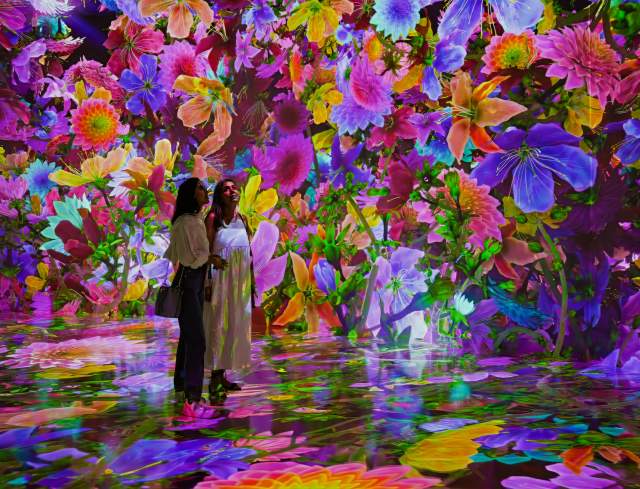 Blooming Wonders at ARTECHOUSE