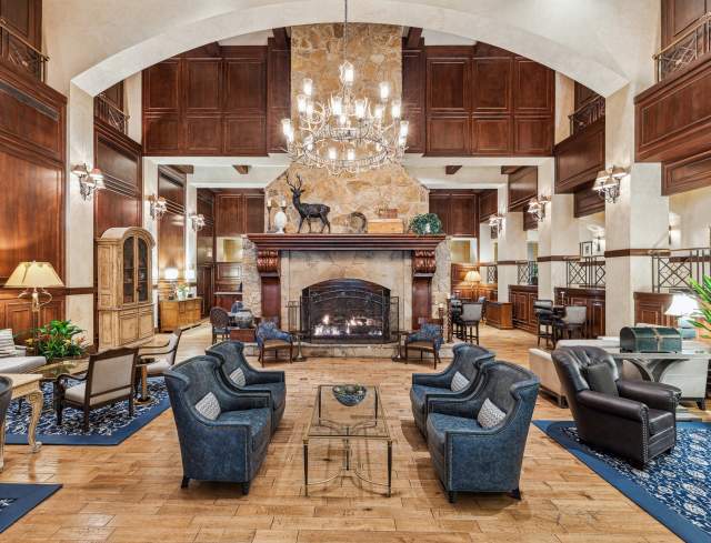 Unwind & Dine Package