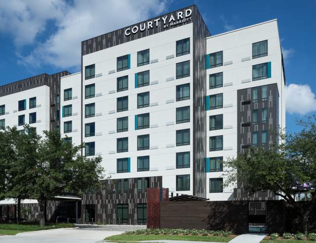 Courtyard by Marriott Houston Heights/I-10
