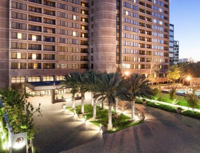 DoubleTree by Hilton Hotel & Suites Houston by the Galleria