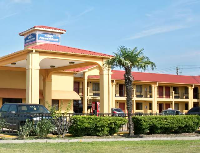 Howard Johnson by Wyndham Houston Heights/Downtown