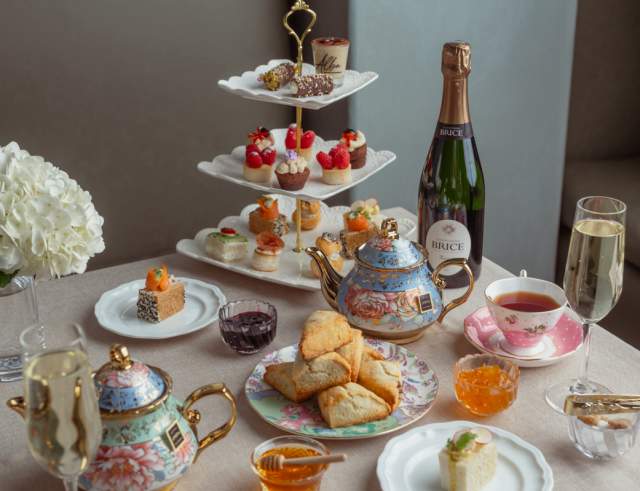 Tea d'Alba at Hotel Granduca