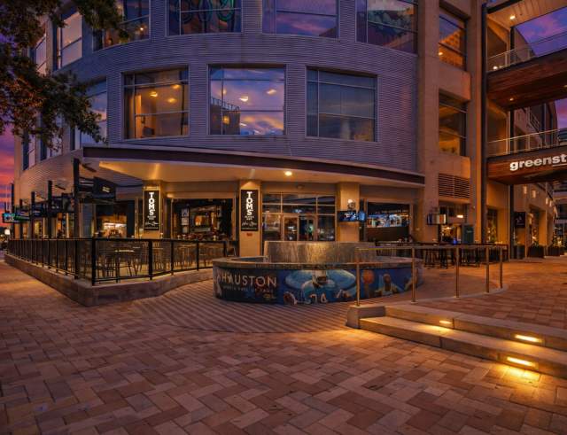 Tom's Watch Bar