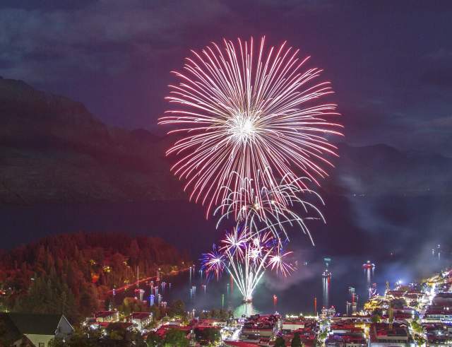 Queenstown New Year's Eve Fireworks