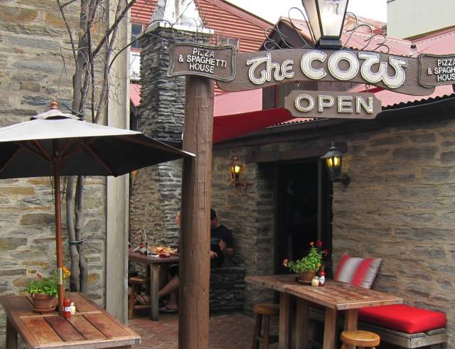 The Cow - Pizza and Spaghetti House