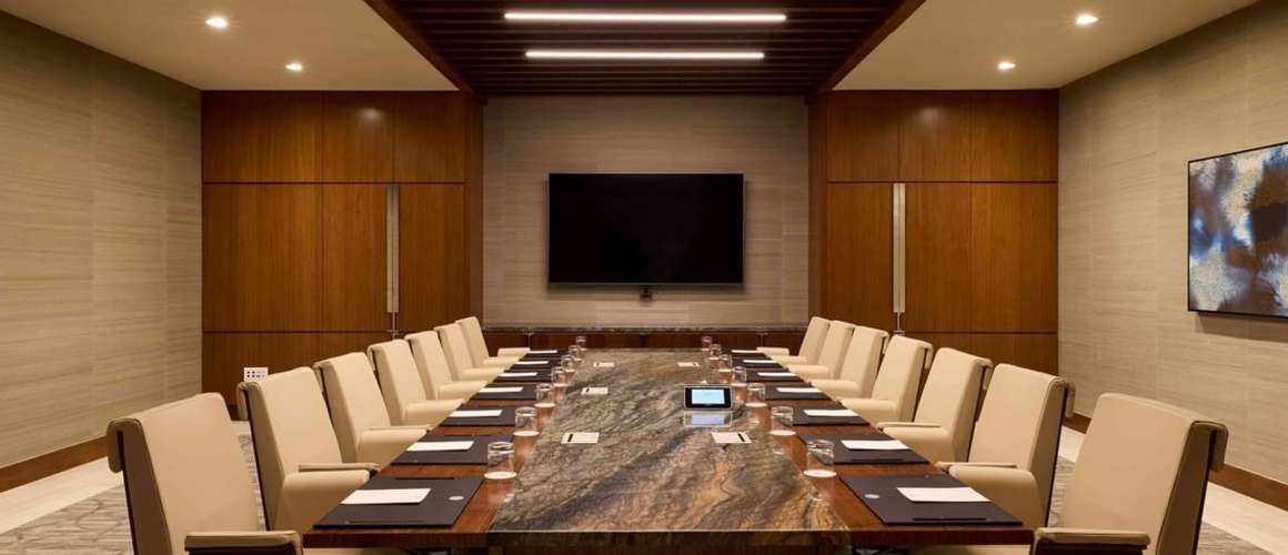 Kingfisher Boardroom