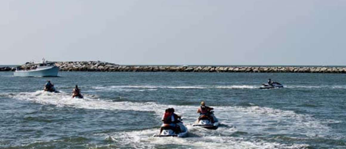 Jet Skis & Parasailing