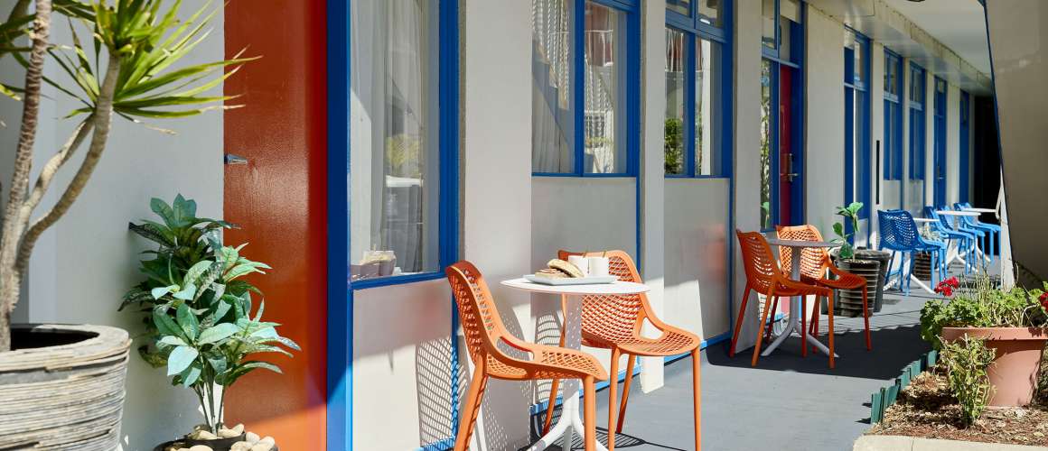 Baileys Parkside Motel