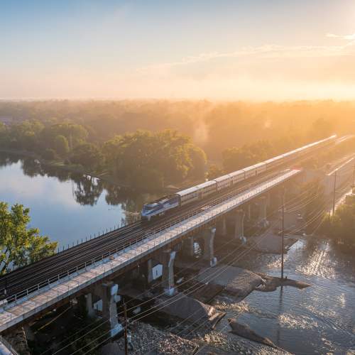 Metra rail to Geneva, Illinois