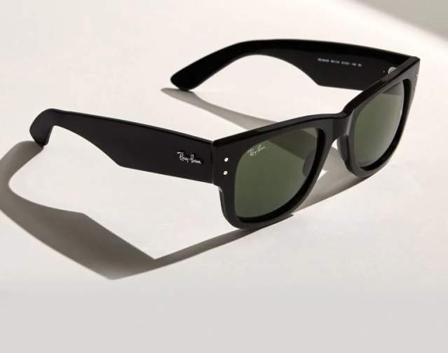 Sunglass Hut