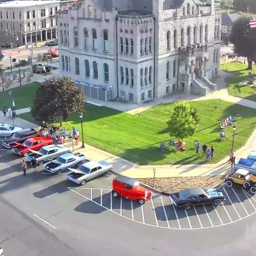 Cruise 'N on the Salem Square