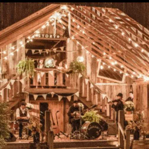 Adult Prom at Story Inn
