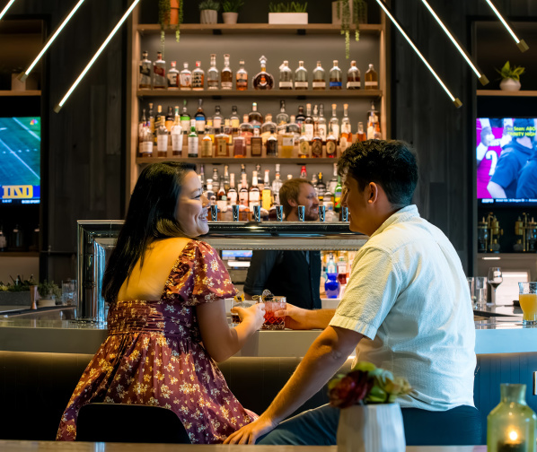 8 Classic Romantic Milwaukee Date Nights