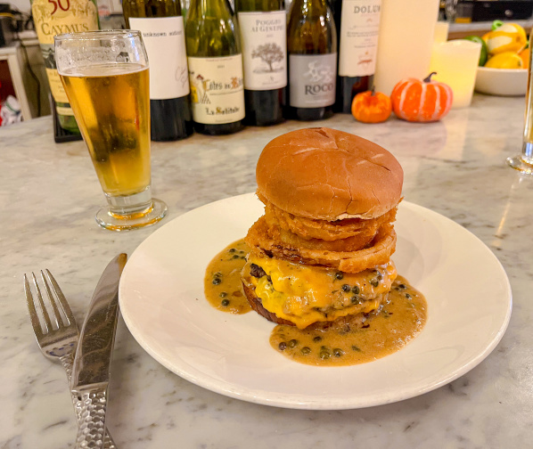 Burgers & Happy Hours: Milwaukee’s Perfect Pair