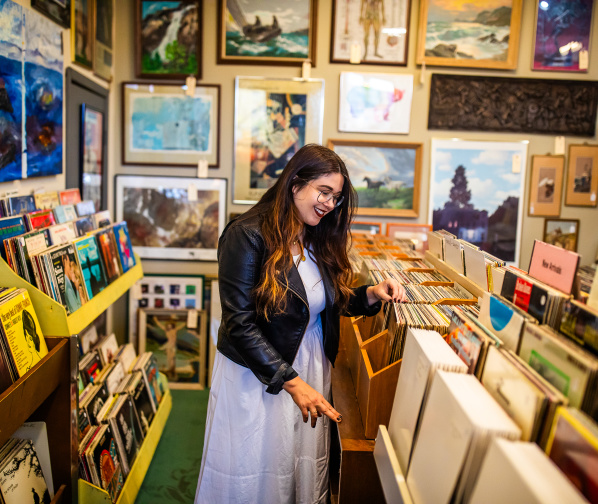 5 Thrifting Tips and Tricks with Jenni Yolo of “Makeover by Monday”
