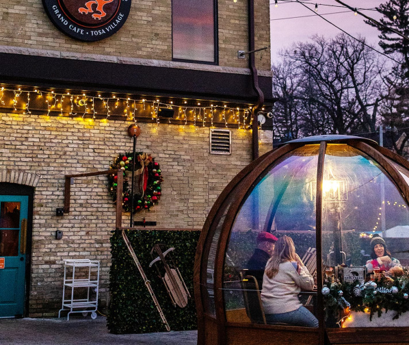 2025 Christmas Eve & Christmas Day Dining in Milwaukee Guide